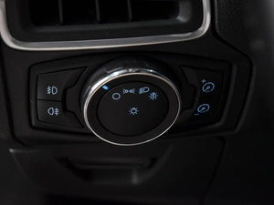 Хетчбэк Ford Focus 2012 года, 849000 рублей, Воронеж