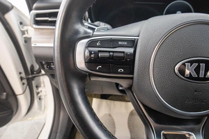 Седан Kia K5 2019 года, 2199000 рублей, Барнаул