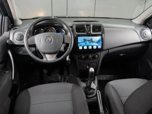 Седан Renault Logan 2014 года, 650000 рублей, Тюмень