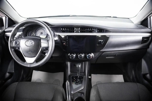 Седан Toyota Corolla 2014 года, 1349000 рублей, Пермь