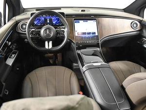 Внедорожник Mercedes-benz EQE SUV 2024 года, 7949900 рублей, Казань