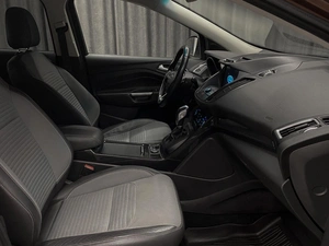 Внедорожник Ford Kuga 2016 года, 1410000 рублей, Красноярск