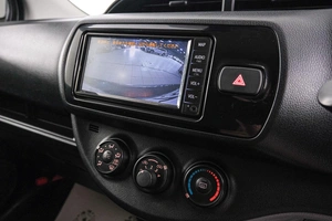 Хетчбэк Toyota Vitz 2019 года, 969000 рублей, Красноярск