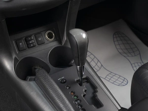 Внедорожник Toyota RAV4 2011 года, 1690000 рублей, Омск