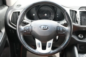 Внедорожник Kia Sportage 2013 года, 1559000 рублей, Омск