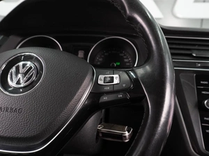 Внедорожник Volkswagen Tiguan 2020 года, 1964000 рублей, Воронеж