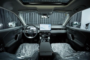 Внедорожник Toyota RAV4 2026 года, 4049000 рублей, Красноярск