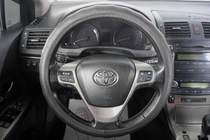 Седан Toyota Avensis 2009 года, 1149000 рублей, Кемерово