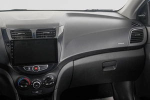 Седан Hyundai Solaris 2012 года, 699000 рублей, Кемерово