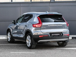 Внедорожник Volvo XC40 2020 года, 2379000 рублей, Кирилловка