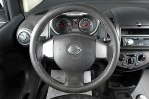 Хетчбэк Nissan Note 2007 года, 399000 рублей, Тюмень