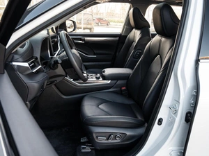 Внедорожник Toyota Highlander 2025 года, 5670000 рублей, Краснодар