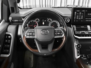 Внедорожник Toyota Land Cruiser 2023 года, 12850000 рублей, Ставрополь