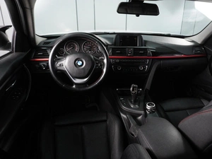 Седан BMW 3 серия 2012 года, 1360000 рублей, Красный Пахарь