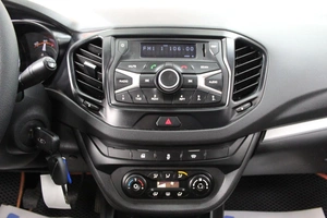 Седан ВАЗ (LADA) Vesta 2018 года, 960000 рублей, Смоленск