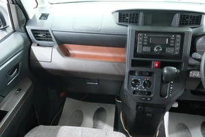 Хетчбэк Toyota Tank 2020 года, 1299000 рублей, Омск