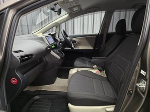 Минивэн Toyota Wish 2009 года, 1265000 рублей, Красноярск