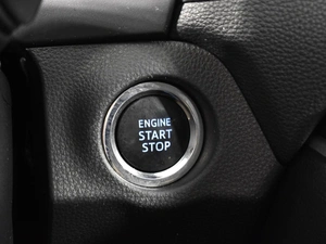 Внедорожник Toyota RAV4 2021 года, 2570100 рублей, Казань