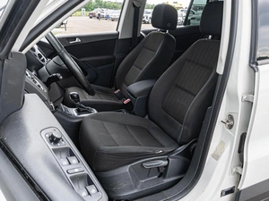 Внедорожник Volkswagen Tiguan 2013 года, 1020000 рублей, Краснодар