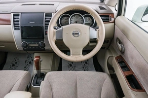 Седан Nissan Tiida Latio 2010 года, 649000 рублей, Красноярск