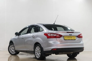 Седан Ford Focus 2012 года, 1069000 рублей, Новокузнецк