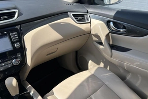 Внедорожник Nissan X-Trail 2017 года, 2050000 рублей, Солонцы