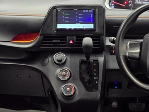 Минивэн Toyota Sienta 2020 года, 1370000 рублей, Красноярск