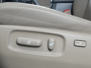 Внедорожник Toyota Land Cruiser 2007 года, 3179000 рублей, Тюмень