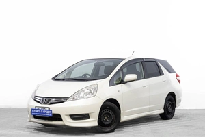 Универсал Honda Fit Shuttle 2011 года, 1109000 рублей, Барнаул