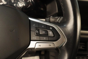 Внедорожник Volkswagen Taos 2021 года, 2389000 рублей, Челябинск