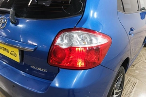 Хетчбэк Toyota Auris 2012 года, 1099000 рублей, Новокузнецк