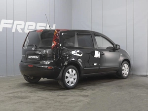 Хетчбэк Nissan Note 2013 года, 890000 рублей, Омск