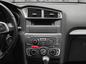 Седан Citroen C4 2015 года, 750000 рублей, Красноярск