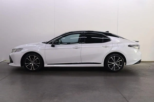 Седан Toyota Camry 2020 года, 2350000 рублей, Брянск