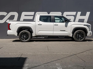 Пикап Toyota Tundra 2023 года, 8730000 рублей, Краснодар
