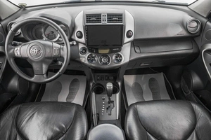 Внедорожник Toyota RAV4 2009 года, 1379000 рублей, Барнаул