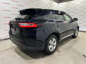 Внедорожник Toyota Harrier 2018 года, 2930000 рублей, Красноярск