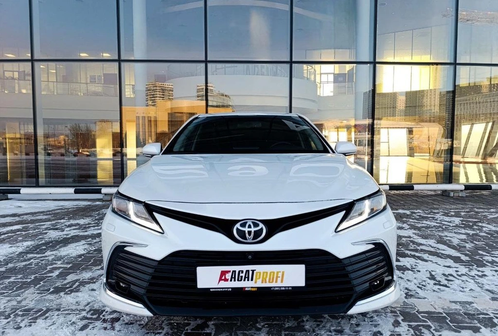 Седан Toyota Camry 2021 года, 3135000 рублей, Красноярск