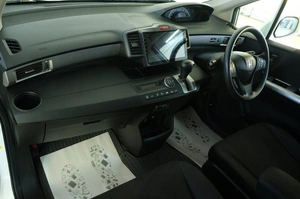 Минивэн Honda Freed 2011 года, 1239000 рублей, Омск