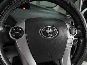 Лифтбек Toyota Prius 2010 года, 909000 рублей, Воронеж
