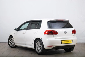 Хетчбэк Volkswagen Golf 2012 года, 749000 рублей, Томск