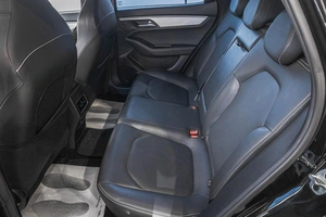 Лифтбек JAC J7 2023 года, 1589000 рублей, Барнаул