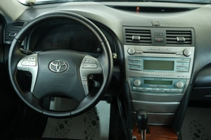 Седан Toyota Camry 2008 года, 1289000 рублей, Омск