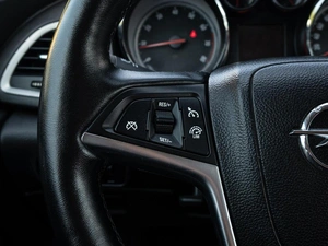 Хетчбэк Opel Astra GTC 2012 года, 850000 рублей, Краснодар