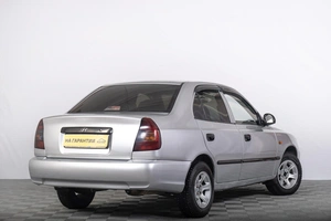 Седан Hyundai Accent 2005 года, 399000 рублей, Томск