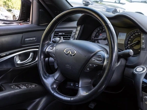 Седан Infiniti Q70 2014 года, 1999000 рублей, Волгоград