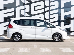 Минивэн Honda Freed+ 2018 года, 1750000 рублей, Краснодар