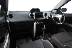Хетчбэк Toyota Ist 2002 года, 549000 рублей, Новосибирск