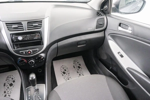 Хетчбэк Hyundai Solaris 2012 года, 729000 рублей, Красноярск