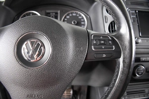 Внедорожник Volkswagen Tiguan 2016 года, 1699000 рублей, Пермь